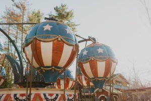 blue and white carnival ride at silver dollar city