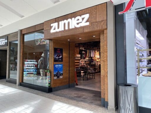 Zumiez