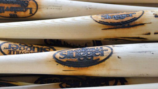 louiville slugger bats