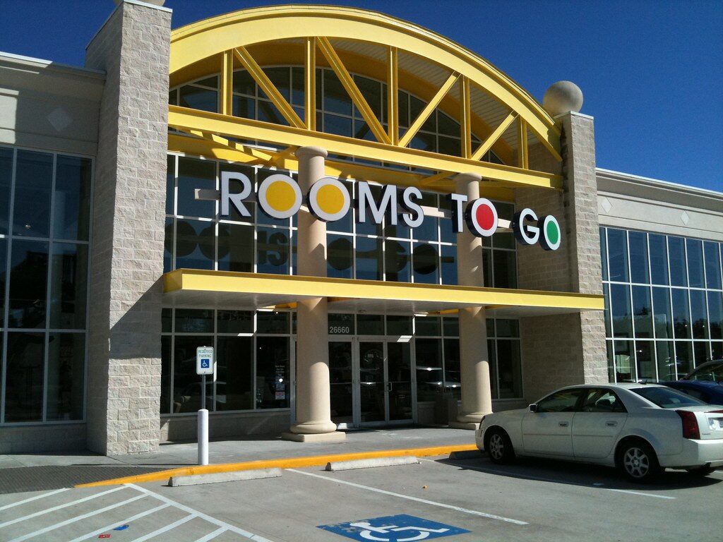 Rooms To Go Storefront